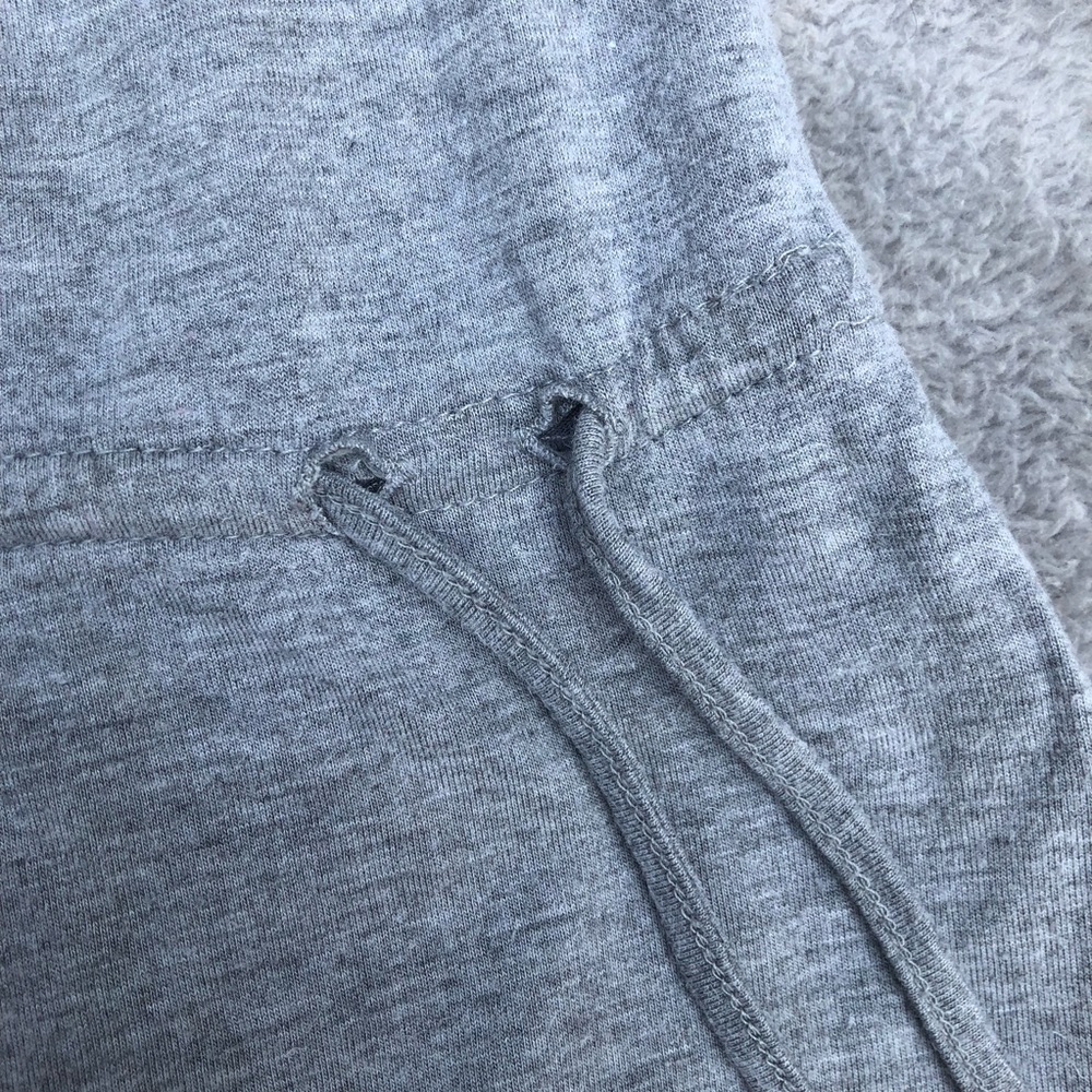 Grey top - Picture 3 of 5